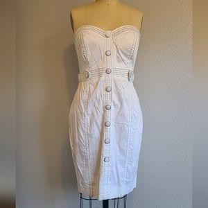 White dress strapless